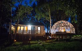 Jura Glamp Luksusowe Caloroczne Domki Na Wylacznosc Kopuly Igloo Taras Ogrod
